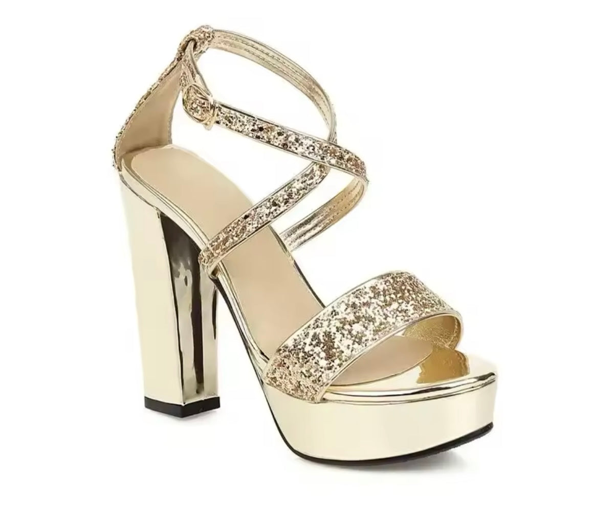 Holly Heels Size 2 IN STOCK