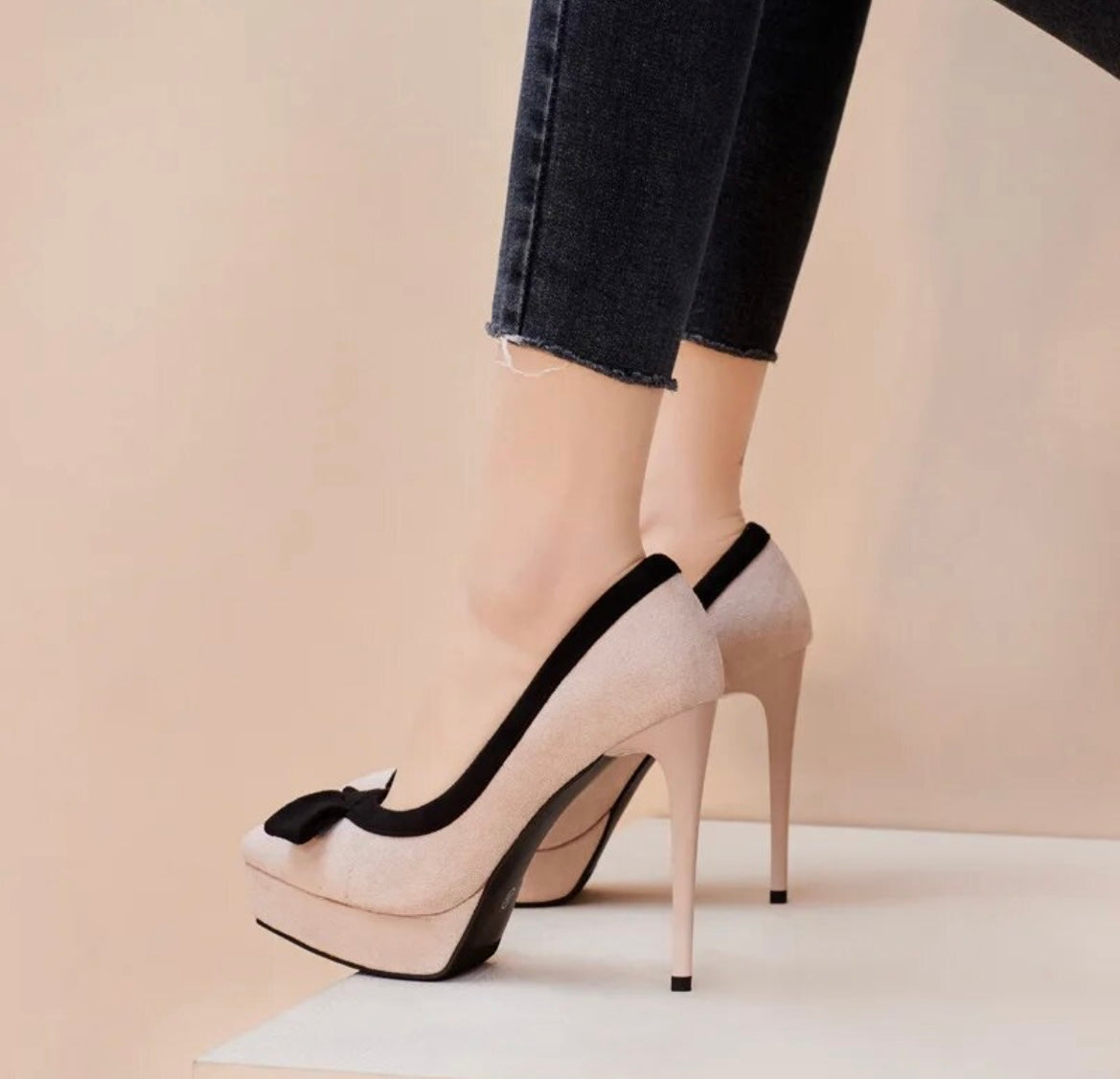 Bella Bow Trimmed Pump
