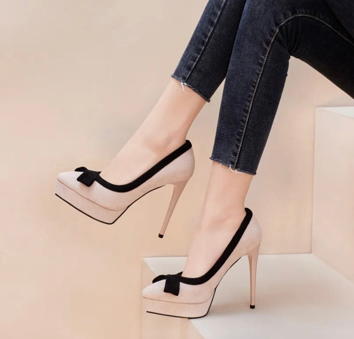 Bella Bow Trimmed Pump