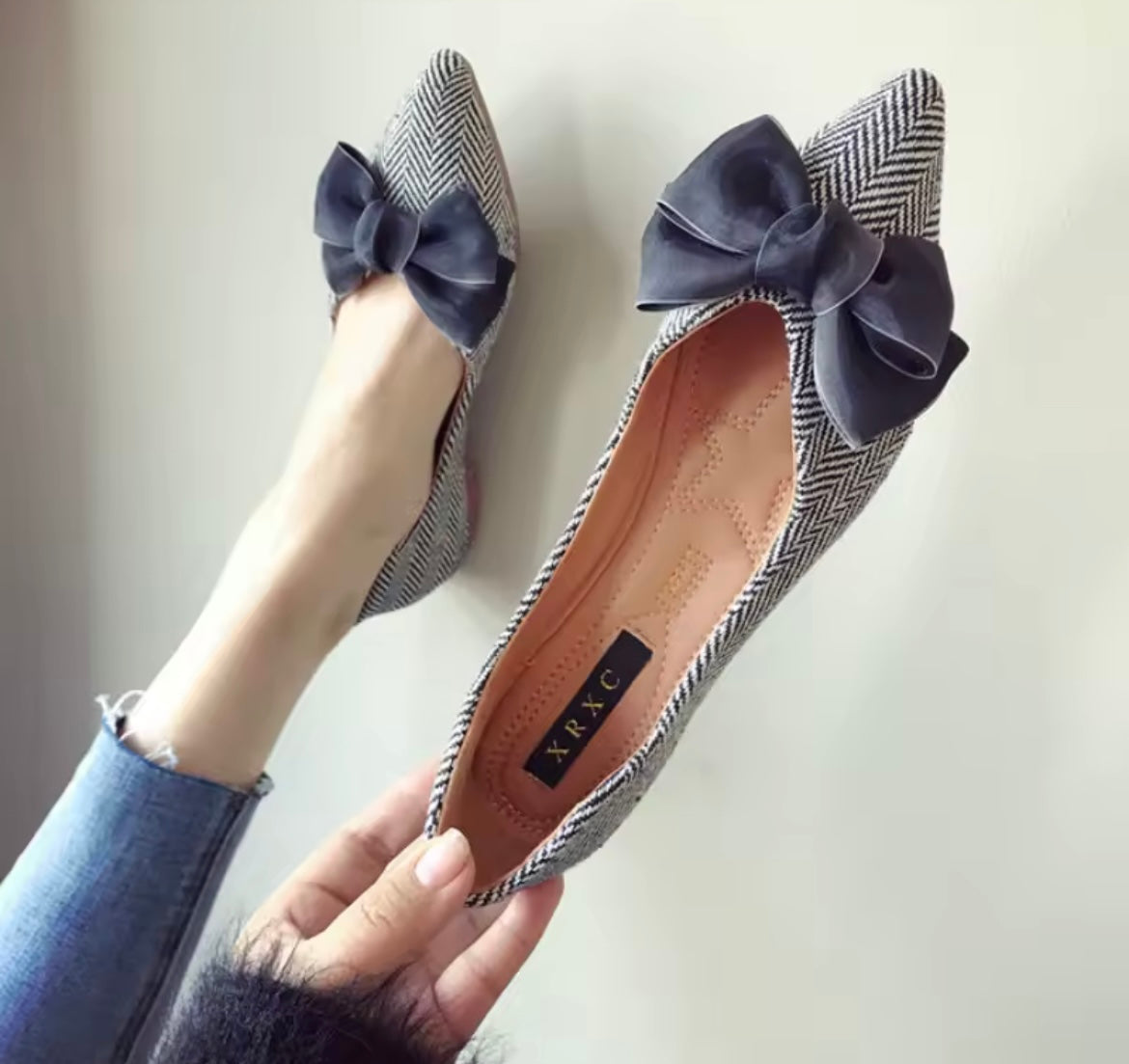 Delia Bow Flats