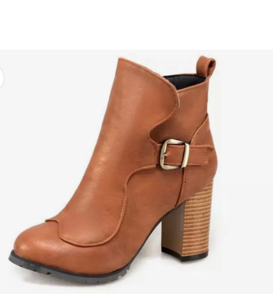 Lyla Ankle Boot in Tan size 2 (eu34) - IN STOCK