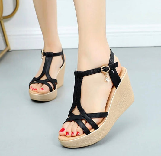 Minnie Wedge