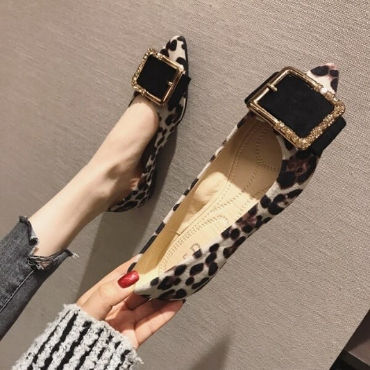 Leopard print flat ladies shoes with buckle