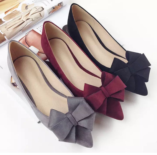 Grey Bow flat pumps