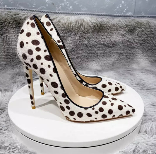 Polka dot hogh heeled shoes