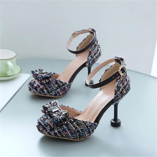 Textured kitten heel shoe with ankle strap